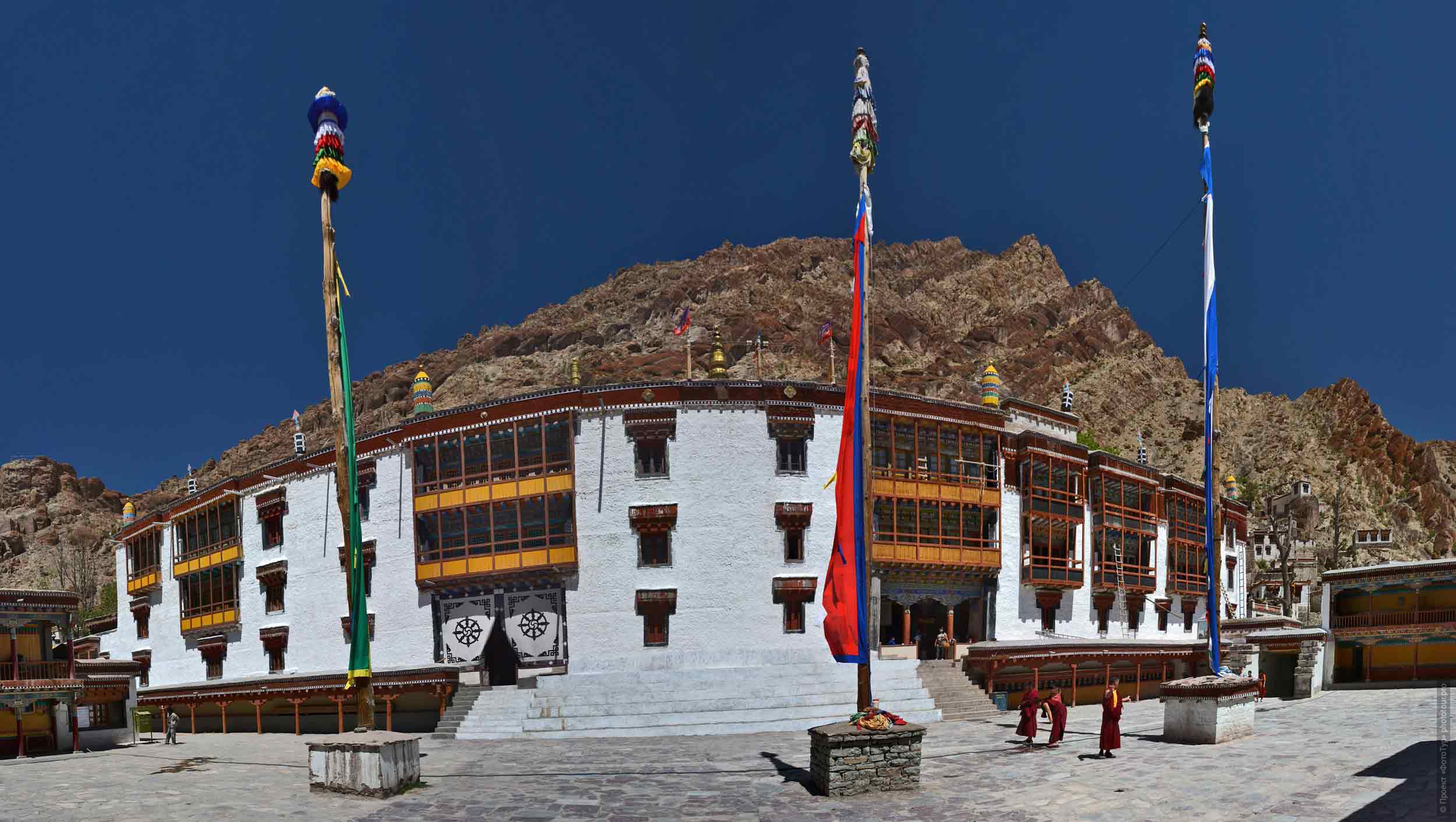 Ladies Tour of Ladakh, travel and acquaintance with the culture of Tibetan matriarchy.