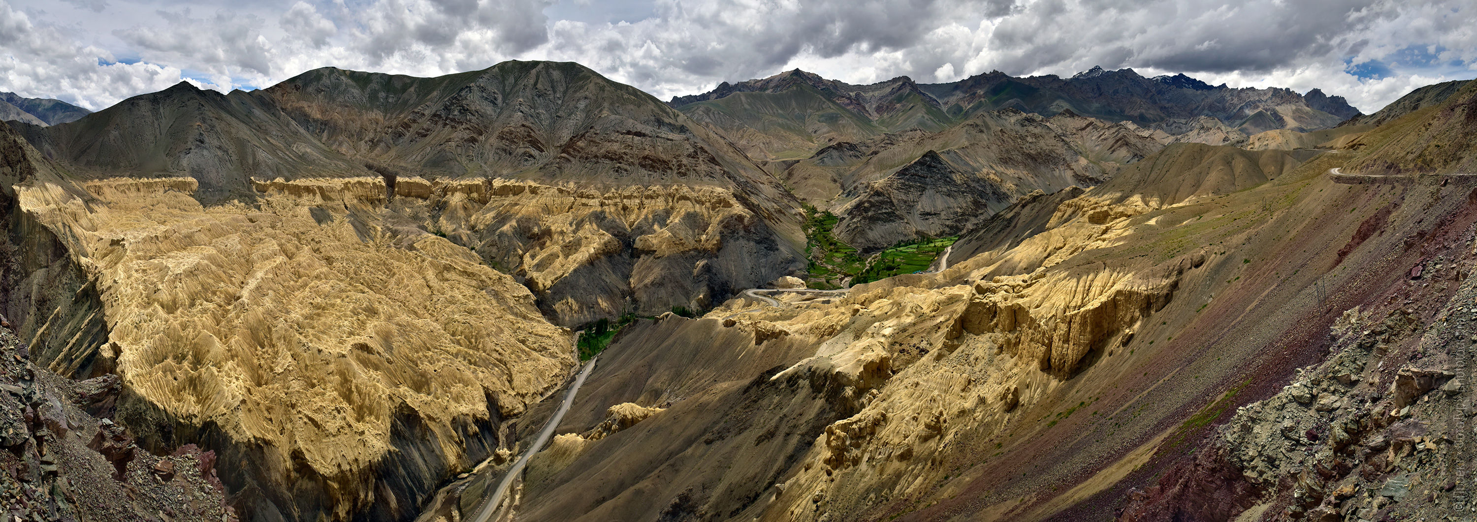 Lamayuru, Moon Land. Tour for artists in Tibet: Watercolor-1: Watercolor painting in Ladakh with Pavel Pugachev, 04.08. - 13.08. 2019.