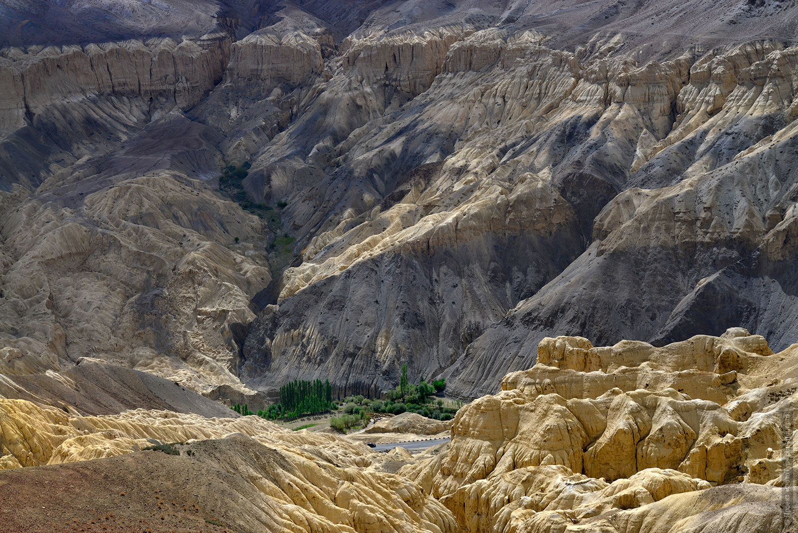 Lamayuru, Moon Land. Tour for artists in Tibet: Watercolor-1: Watercolor painting in Ladakh with Pavel Pugachev, 04.08. - 13.08. 2019.