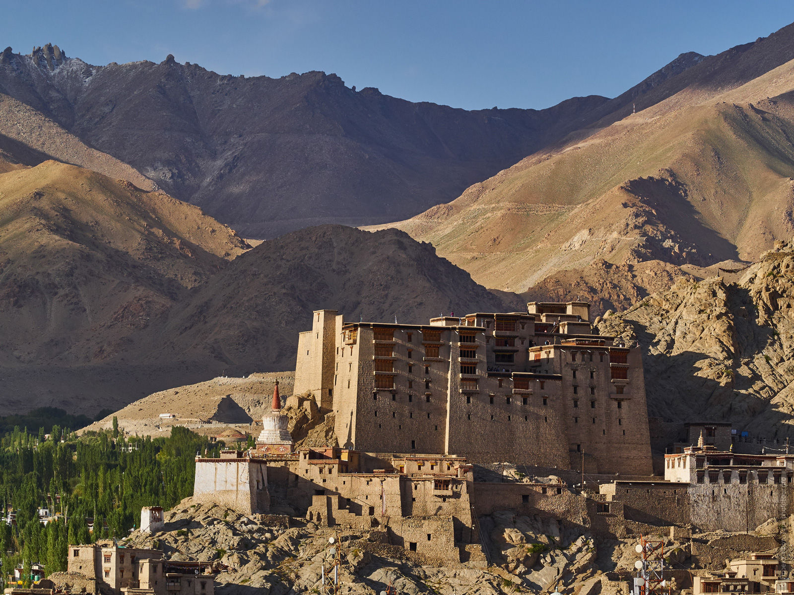 Royal Palace of Lech. Tour Tibet Lakeside Advertising: Alpine lakes, geyser valley, Lamayuru, Colored Mountains, 01 - 10.09. 2023 year.