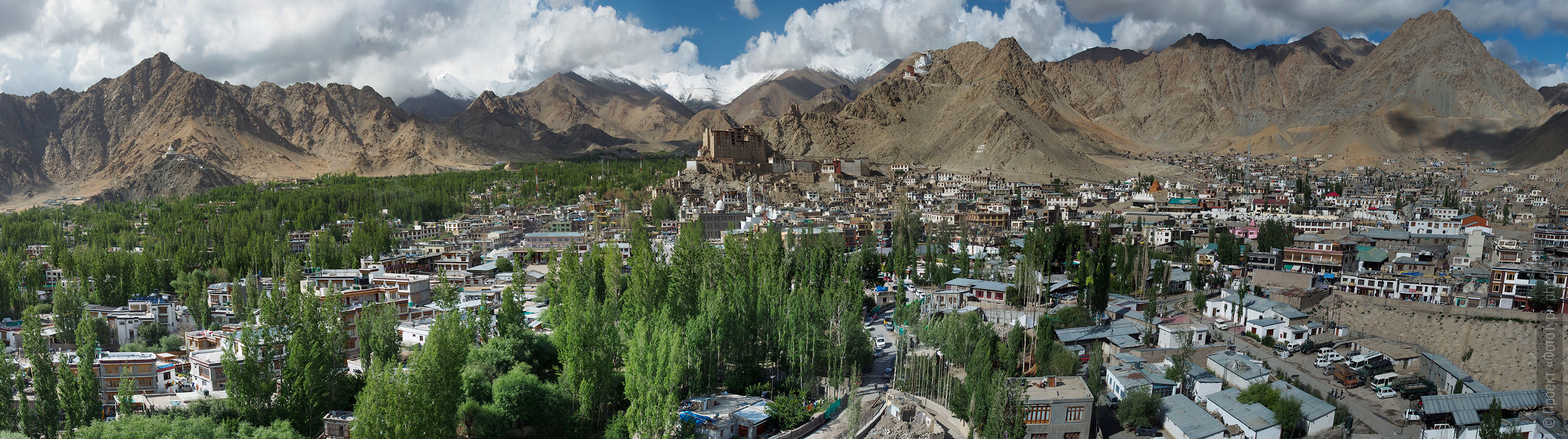 Photo panorama of Leh, Ladakh. Ladakh Tour for women, travel and acquaintance with the culture of Tibetan matriarchy, August 31 - September 14, 2019.