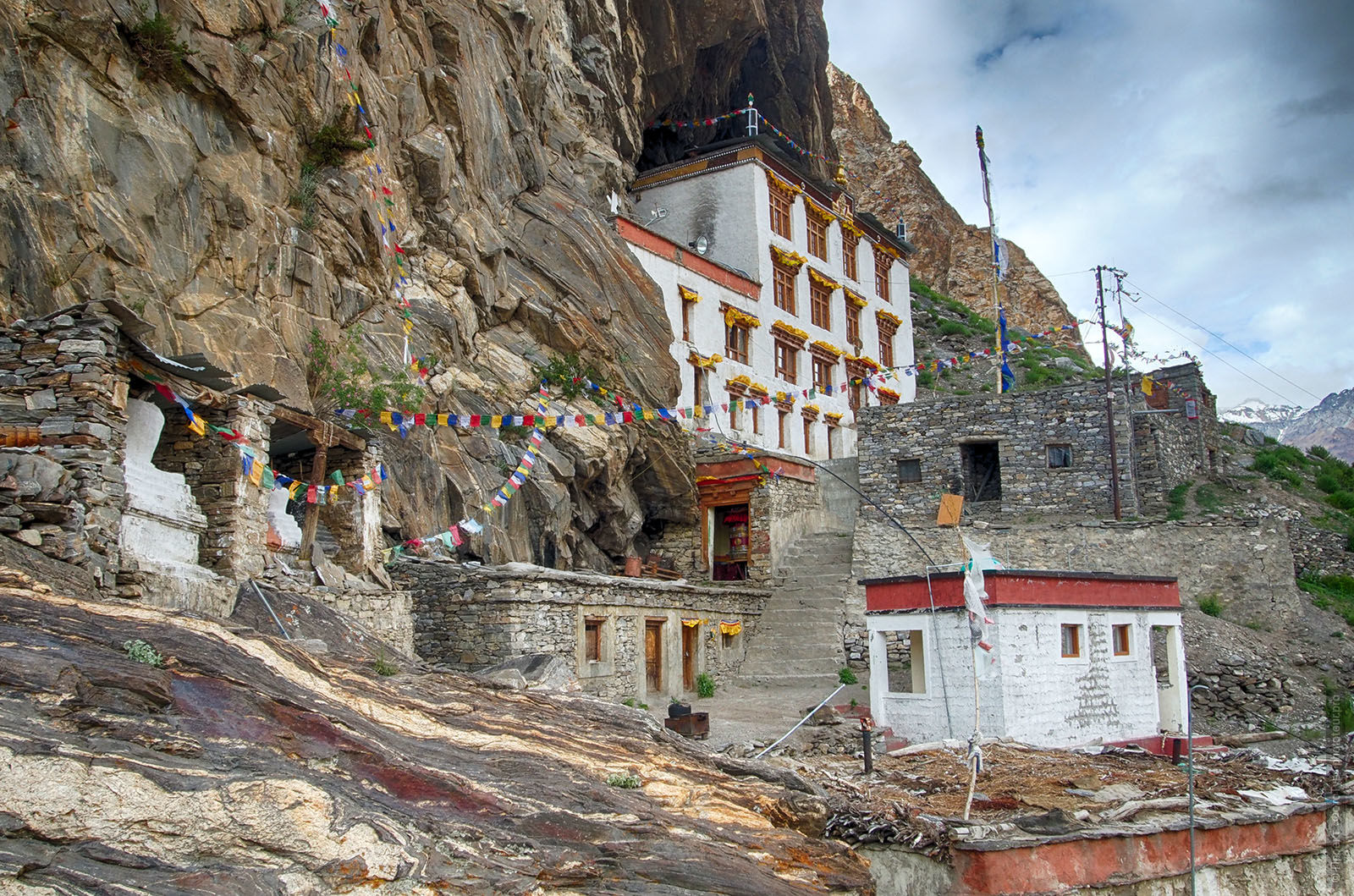 Buddhist monastery Dzongkhul Gonpa. Budget photo tour Legends of Tibet: Zanskar, 30.08. - 09.09.2025.