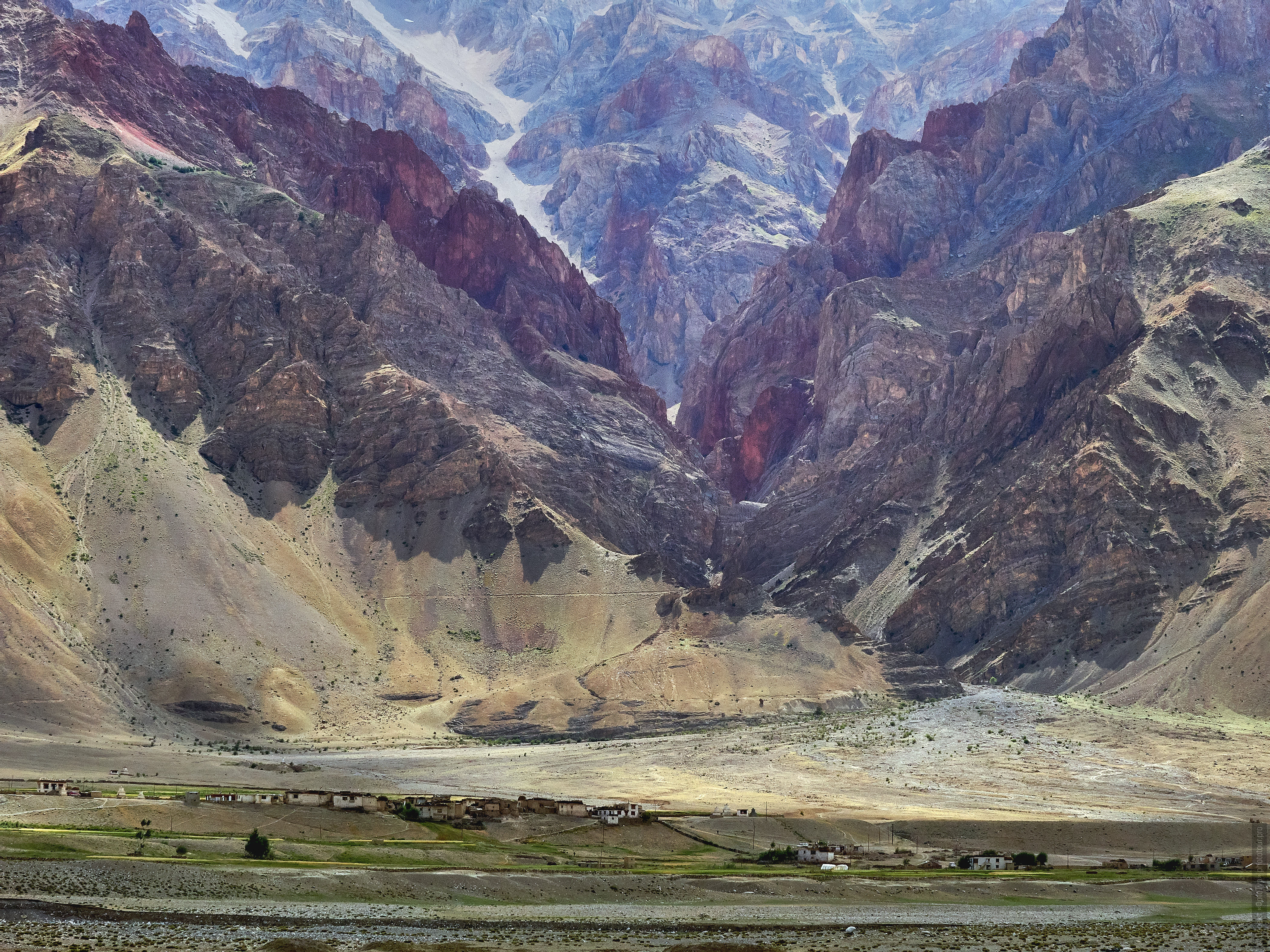 Stone mushrooms in the Zangla Valley. Budget photo tour Legends of Tibet: Zanskar, 30.08. - 09.09.2025.